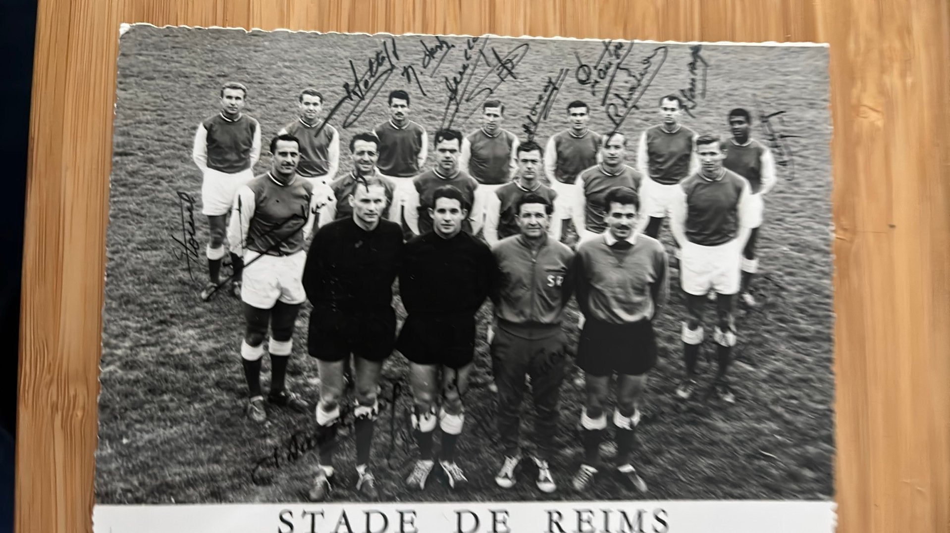 Voetbal Stade de Reims 1961-1962 Selectie gedrukte handteken, Verzamelen, Sportartikelen en Voetbal, Ophalen of Verzenden, Gebruikt