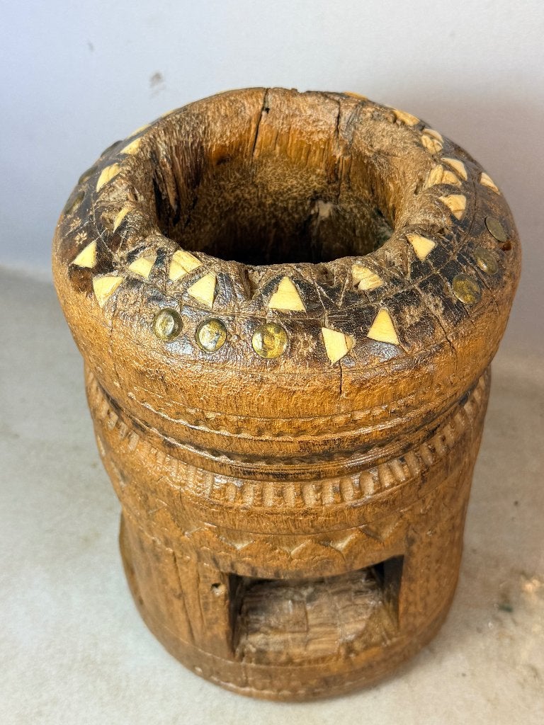 260718 - Very old Afrikaans wooden KUBA medicine mortar, Ophalen of Verzenden