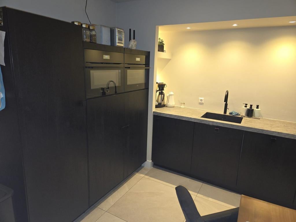 Complete keuken met inbouwapparatuur, Huis en Inrichting, Keuken | Complete keukens, Gebruikt, Zwart, Overige materialen, Ophalen of Verzenden