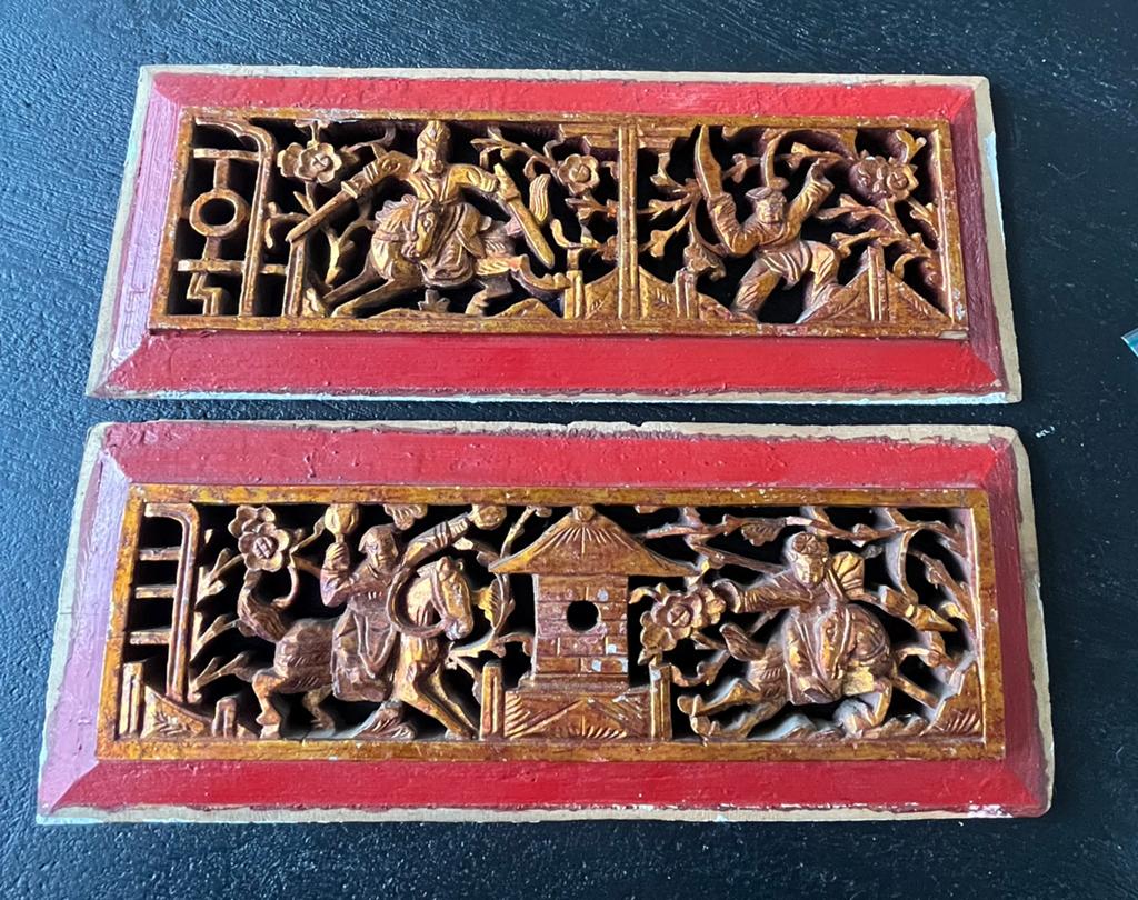 2 panelen met Chinees houtsnijwerk, Antiek en Kunst, Kunst | Beelden en Houtsnijwerken, Verzenden