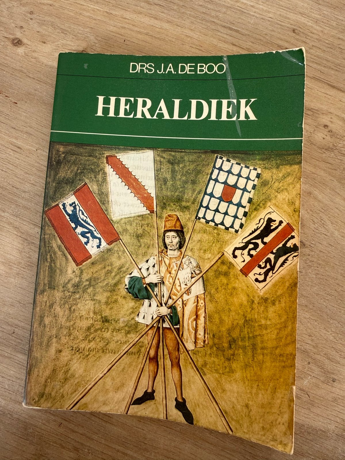 Heraldiek - Drs. J.A. de Boo (1976), Boeken, Ophalen of Verzenden, 20e eeuw of later, Gelezen
