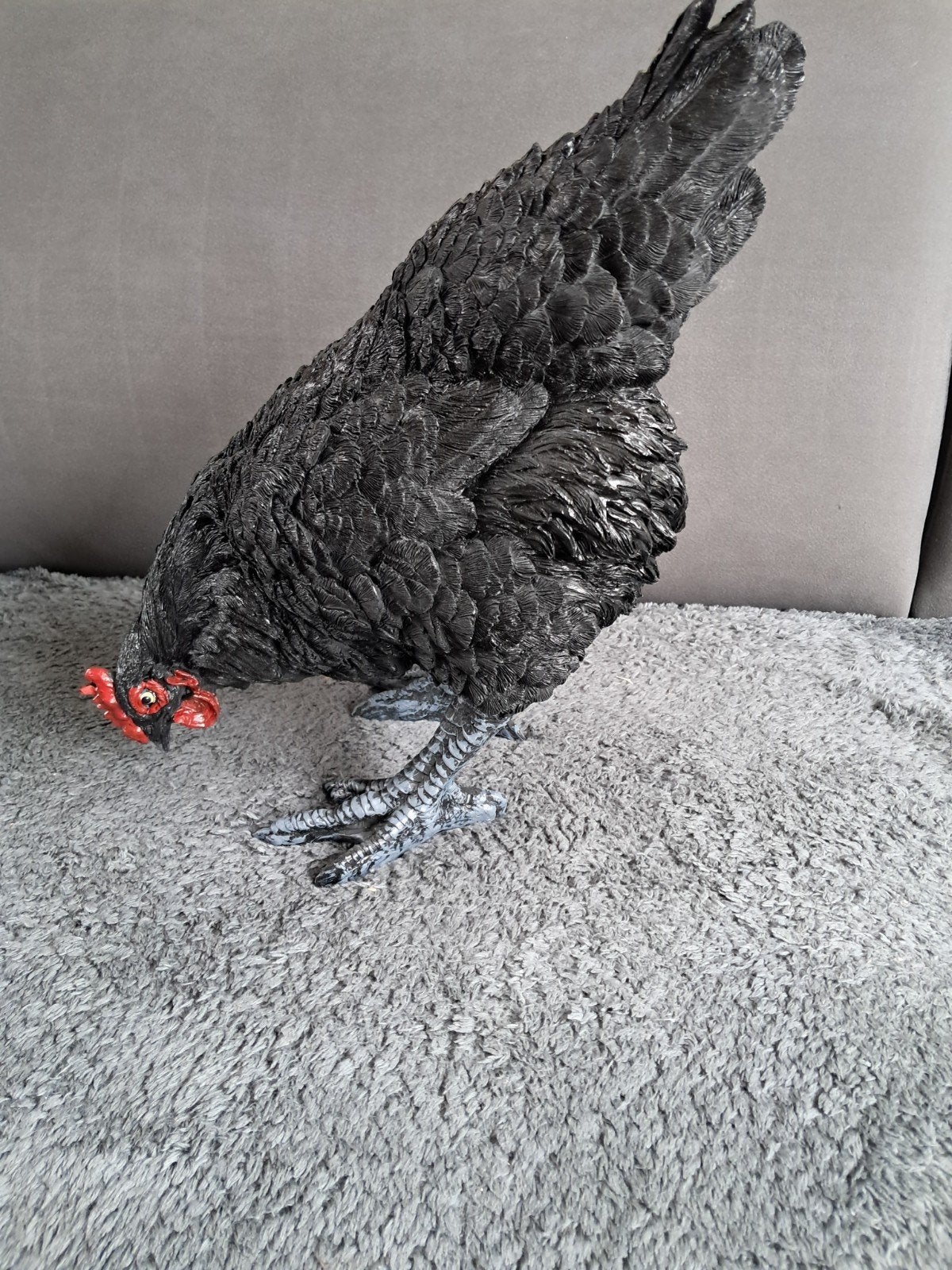 mooi beeld van een zwarte pikkende kip te koop, Verzamelen, Beelden en Beeldjes, Ophalen of Verzenden, Nieuw, Dier