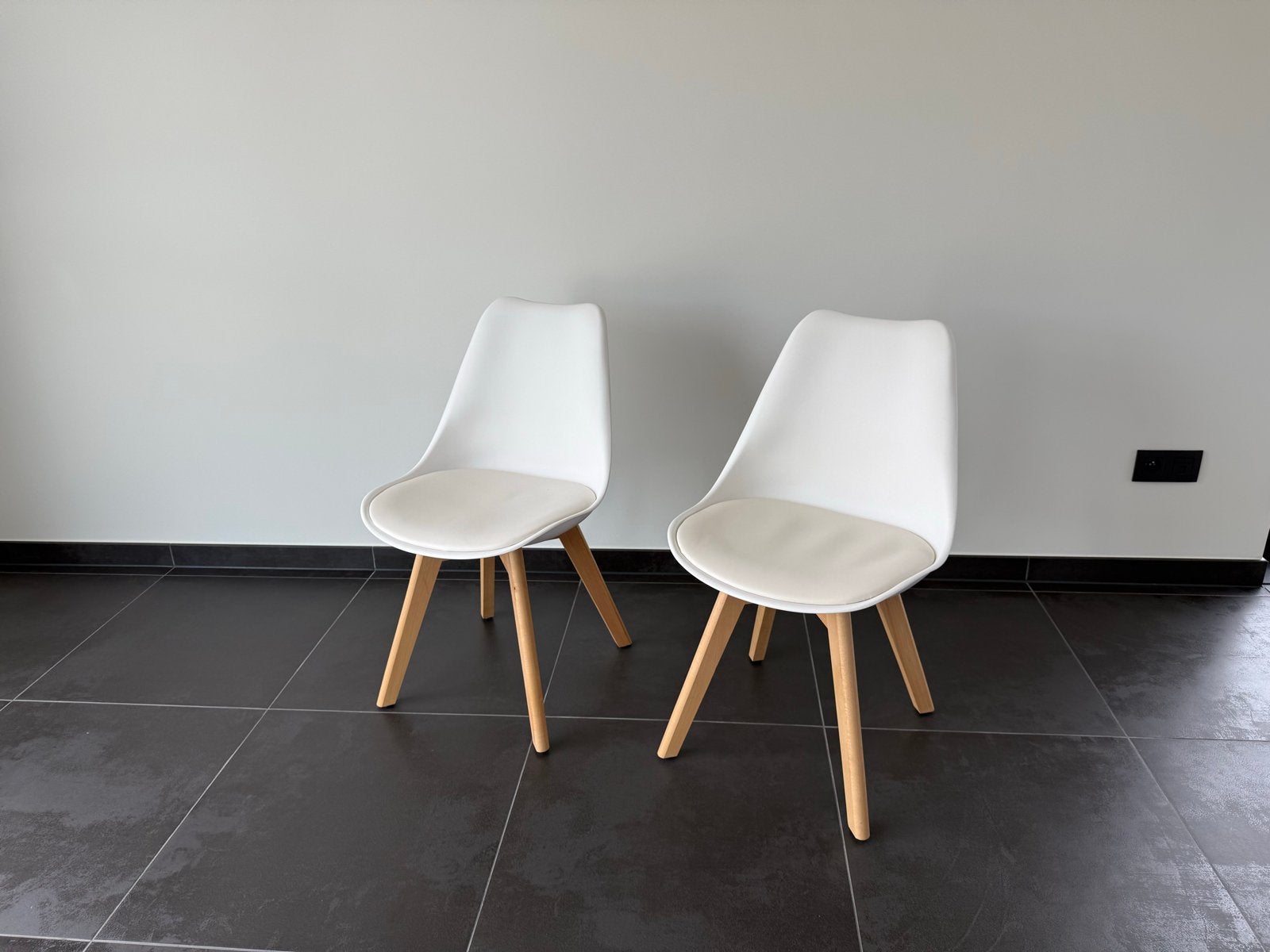 Set van 2 Home Creation Designstoelen - Wit met Hout, Huis en Inrichting, Twee, Wit, Nieuw, Ophalen of Verzenden