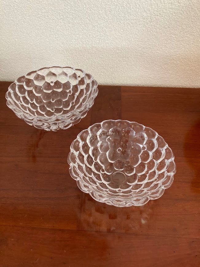 2x Orrefors Sweden-Anne Nilsson kristallen schalen Raspberry, Ophalen of Verzenden, Schaal, Glas, Gesigneerd