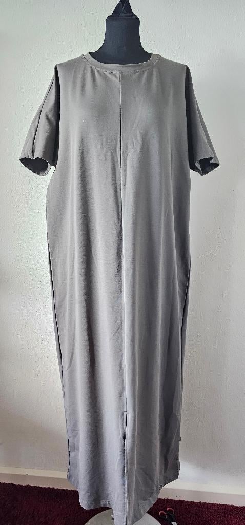 grijs maxi jurk van Zusss maat xl (30525), Kleding | Dames, Ophalen of Verzenden, Zo goed als nieuw, Grijs, Jurk