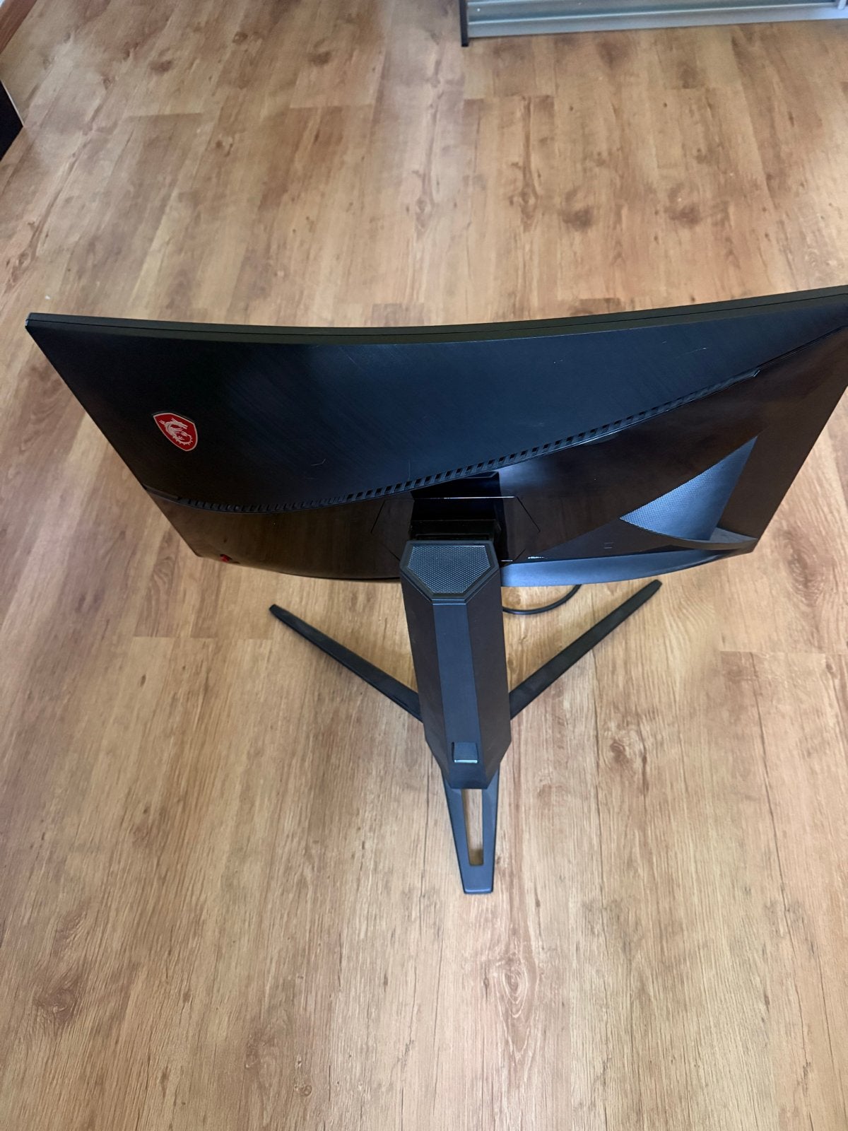 MSI Optix MPG27C 27 inch Curved Gaming Monitor 144Hz 1ms, Gebruikt, 101 t/m 150 Hz, Curved, VA