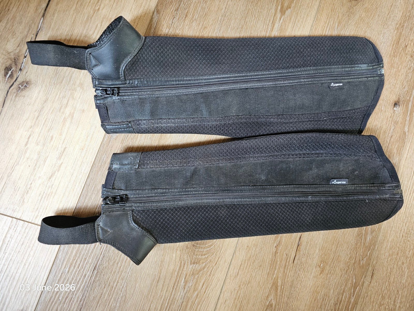 Fouganza chaps 45cm lang, medium kout, Ophalen of Verzenden, Zo goed als nieuw, Overige soorten, Overige typen