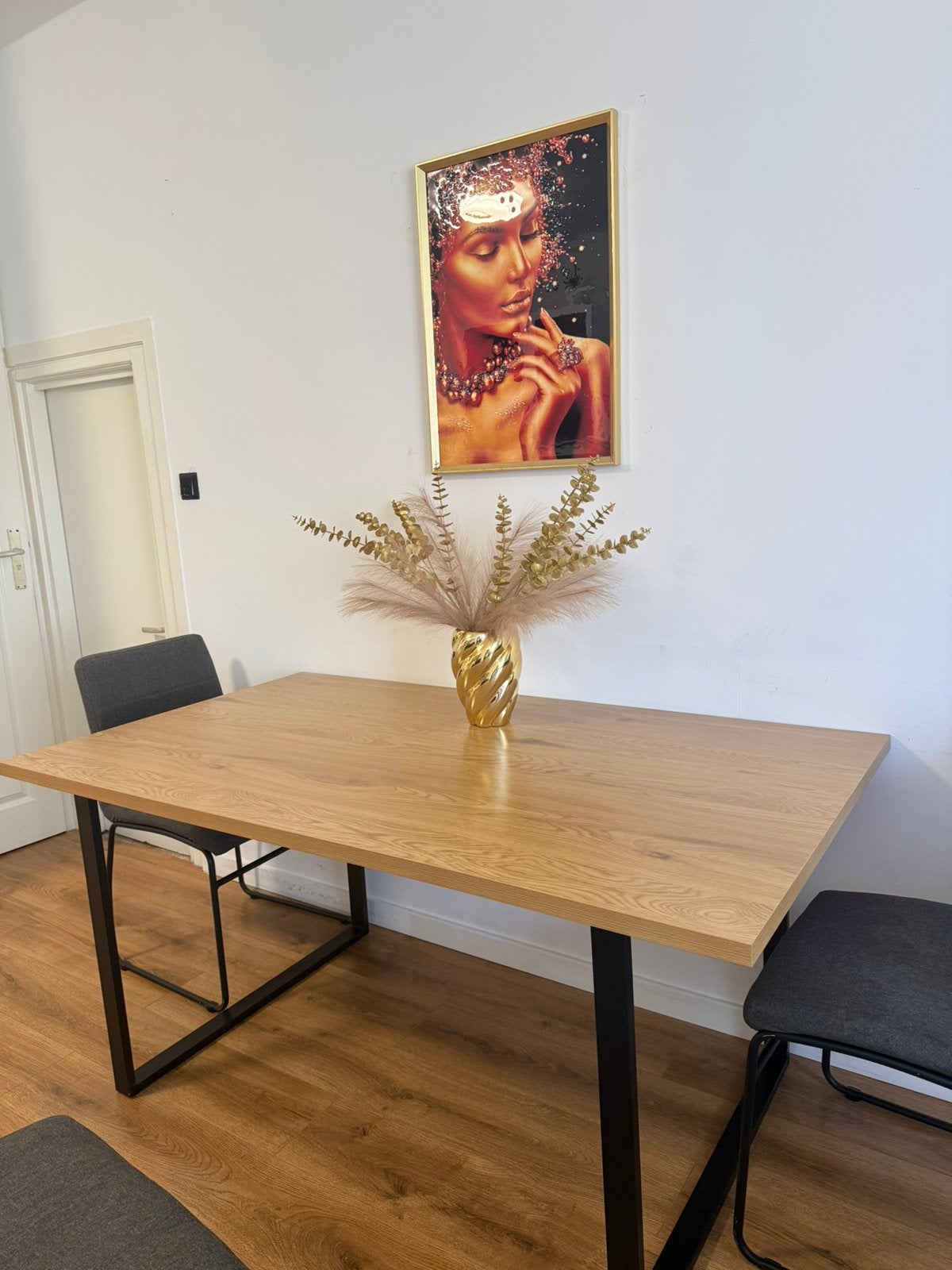 Eettafel te koop – Zo goed als nieuw (Ophalen in Maashaven), Ophalen, 150 tot 200 cm, Vierkant, Zo goed als nieuw