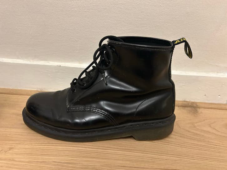 Dr. Martens 101 Smooth- Maat 44, Kleding | Dames, Ophalen of Verzenden, Gedragen, Zwart, Lage of Enkellaarzen