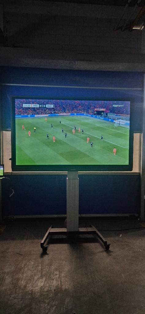WK AKTIE!!! 86" 4K touchscreen Promethean hoogteverstelbaar, Gebruikt, Van Hennaertweg 6 Alblasserdam, Mobiel, Ophalen of Verzenden
