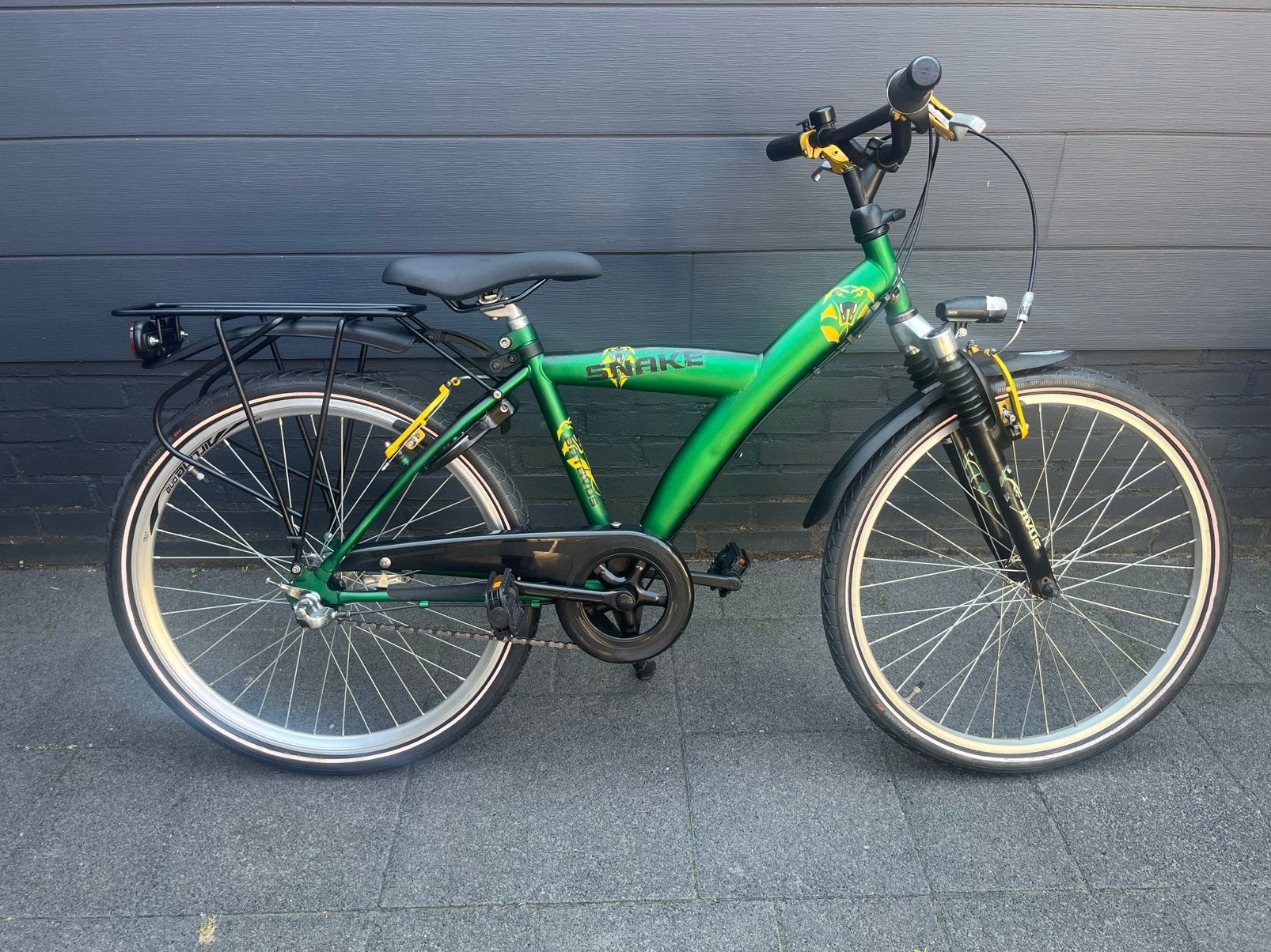 Stoere Batavus Snake 24 inch jongensfiets (zie tekst), Fietsen en Brommers, Fietsen | Jongens, Zo goed als nieuw, 24 inch, Handrem