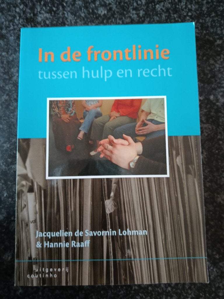 In de frontlinie tussen hulp en recht, Ophalen of Verzenden, Alpha, Zo goed als nieuw, HBO
