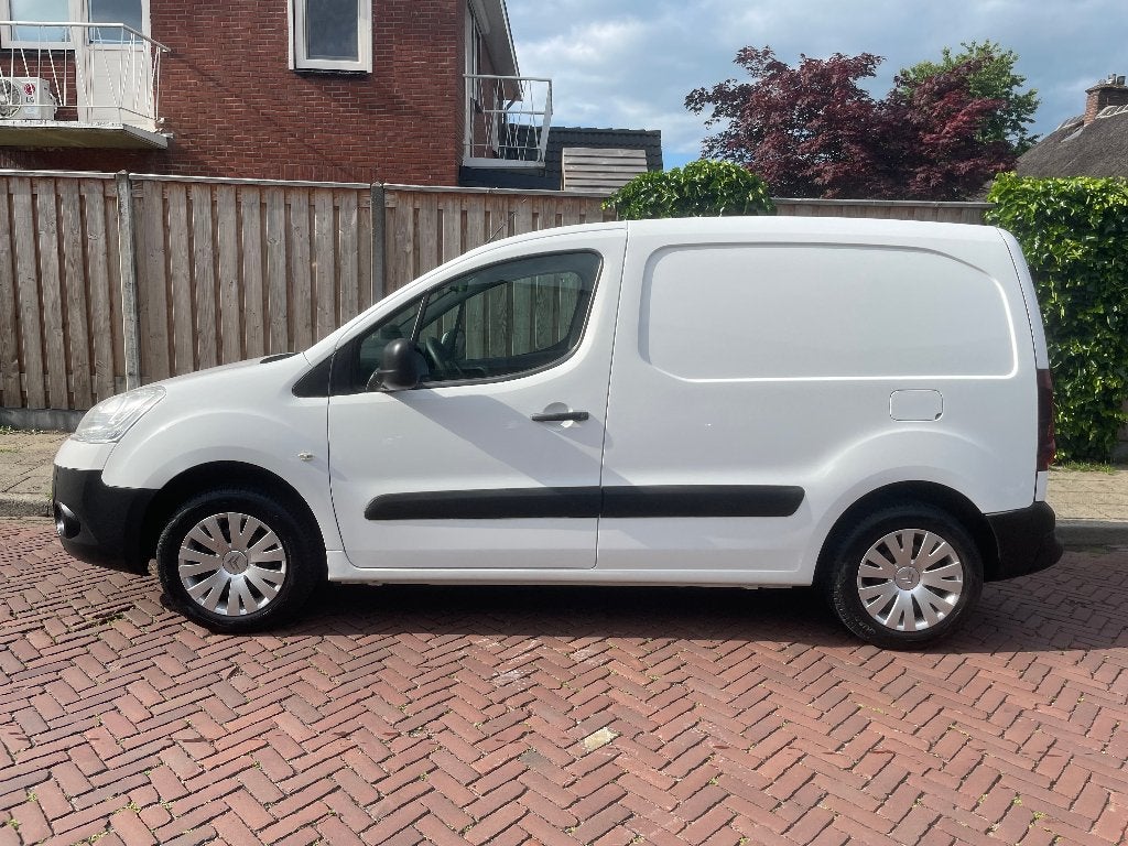 Citroen Berlingo Airco Schuifdeur Navi PDC 2015, Citroën, Wit, Bedrijf, Handgeschakeld