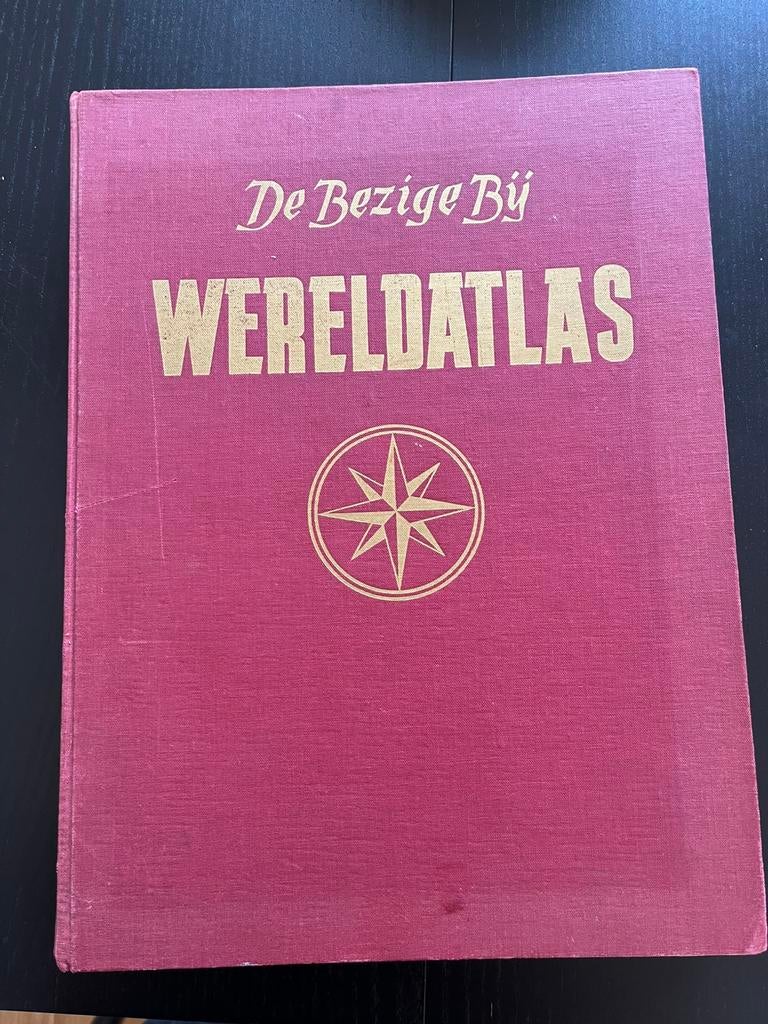 Wereld atlas, Boeken, Ophalen of Verzenden, Zo goed als nieuw