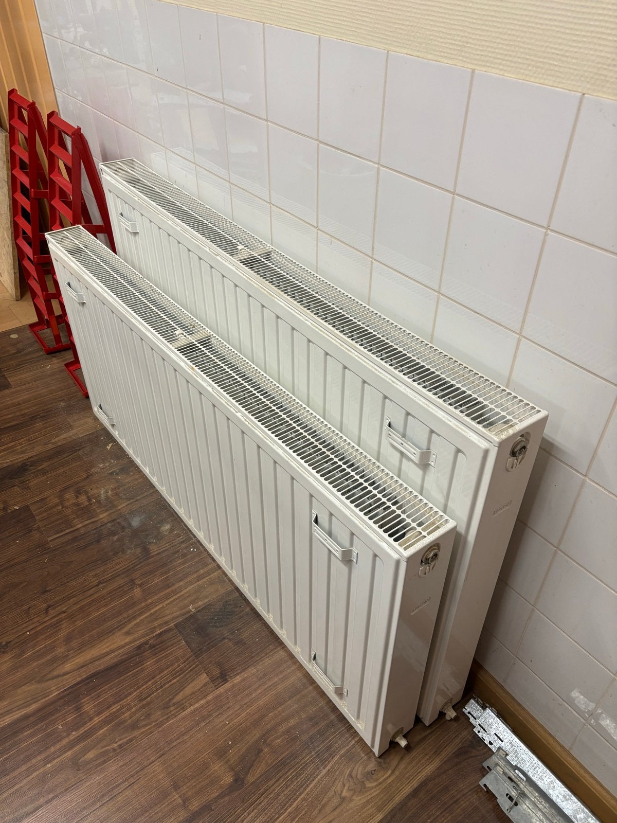 2 x Radson VLAKKE Radiatoren, Ophalen, 30 tot 80 cm, Gebruikt, Radiator