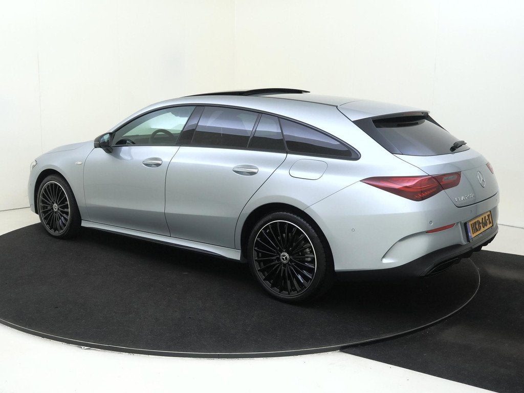 Mercedes-Benz CLA-klasse Shooting Brake 250 e Business Solut, Auto's, CLA, Gebruikt, Leder en Stof, Hybride Elektrisch/Benzine
