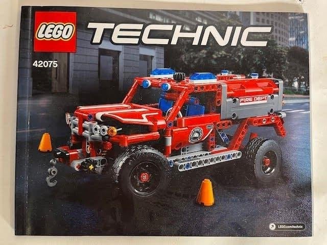 LEGO Technic 42075 First Responder brandweer met handleiding, Ophalen of Verzenden, Gebruikt
