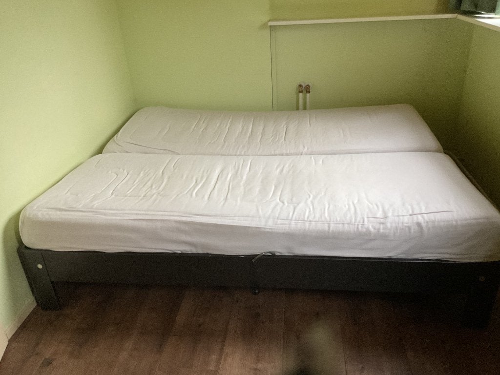 Auping bed, twee persoons, Huis en Inrichting, Slaapkamer | Bedden, Ophalen, Zwart, Tweepersoons, 200 cm