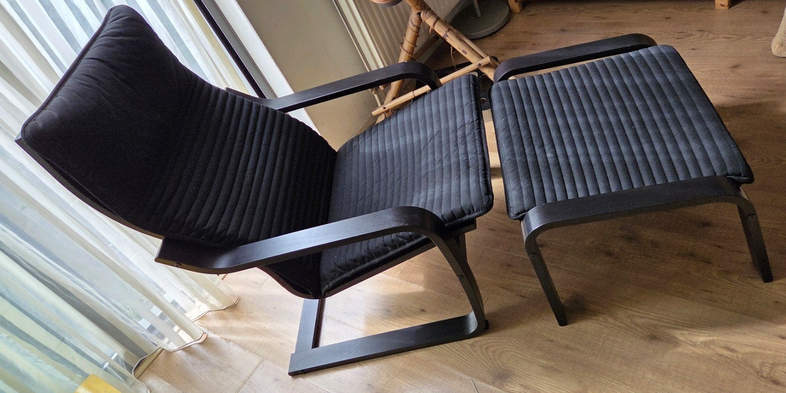 IKEA Poäng stoel zwart met voetenbankje, Ophalen, Gebruikt, Zwart, Stof