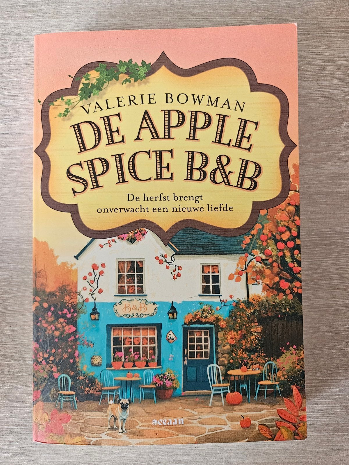 Valerie Bowman - De Apple Spice B&B, Ophalen of Verzenden, Zo goed als nieuw, Valerie Bowman, Nederland