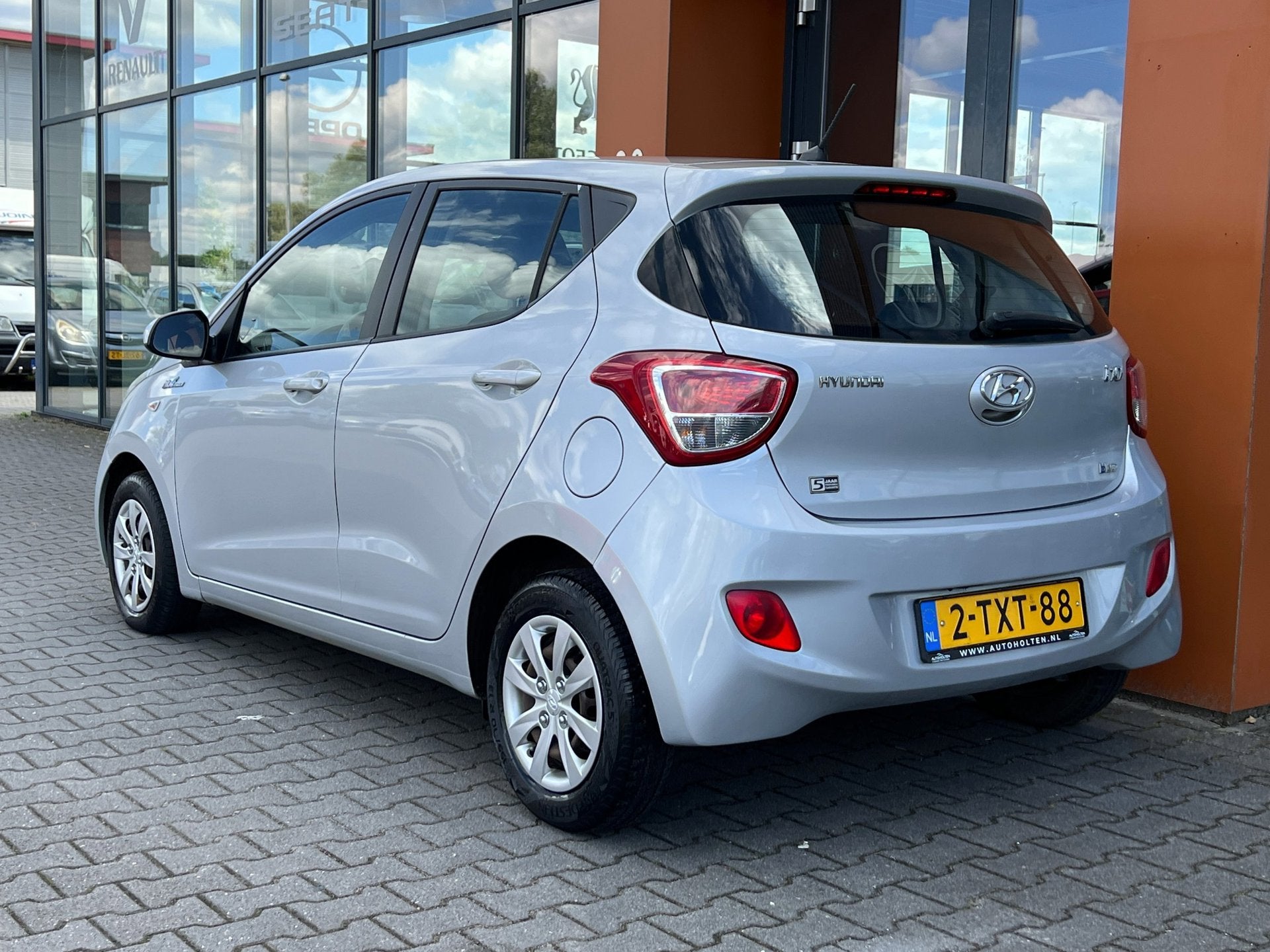 Hyundai I10 1.0i i-Motion|Cruise|Airco|Isofix|Bluetooth|AUX, Voorwielaandrijving, Euro 5, Gebruikt, 23 km/l