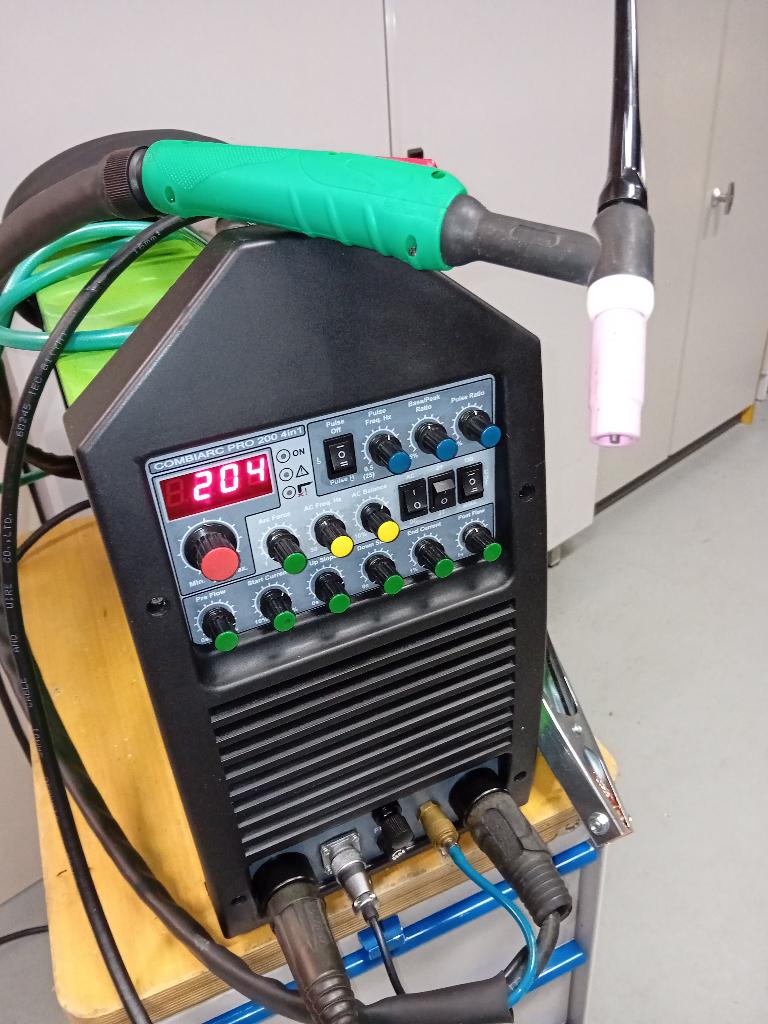 Tig Puls AC DC FREETECH Combiarc Pro 200amp. 4in 1 inverter, Ophalen, Zo goed als nieuw, 150 tot 250 ampère, Inverter