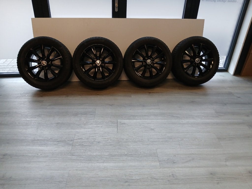 Winter Wielenset Skoda Octavia 2005-2020 16INCH lichtmetaal!, Auto-onderdelen, Banden en Velgen, Ophalen, 16 inch, 205 mm, Band(en)