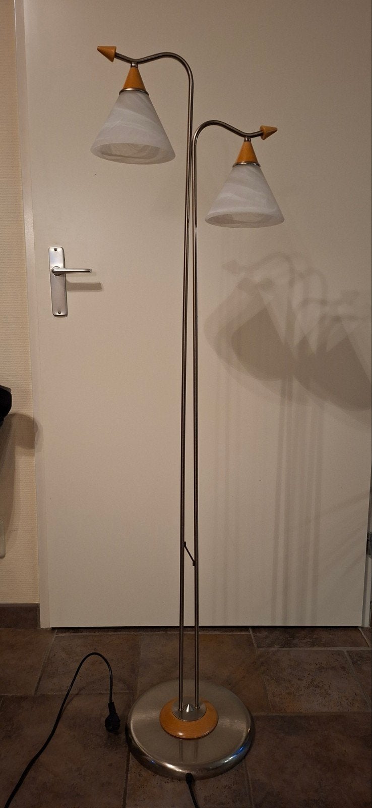 Staande lamp met twee glazen kappen, Ophalen, Gebruikt, E14 (klein), Glas