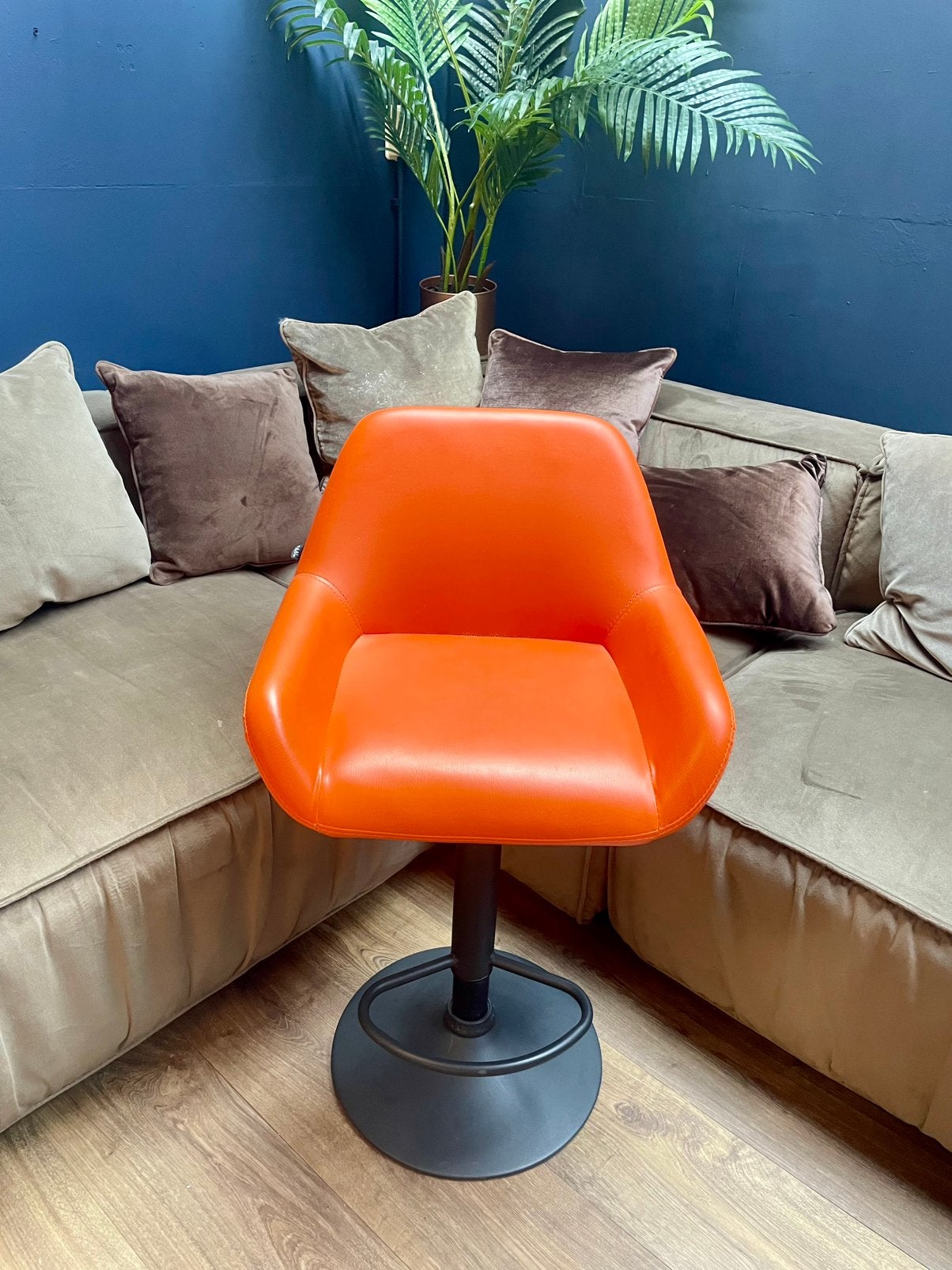 Retro look kruk, Ophalen, Zo goed als nieuw, Minder dan 75 cm, Minder dan 50 cm