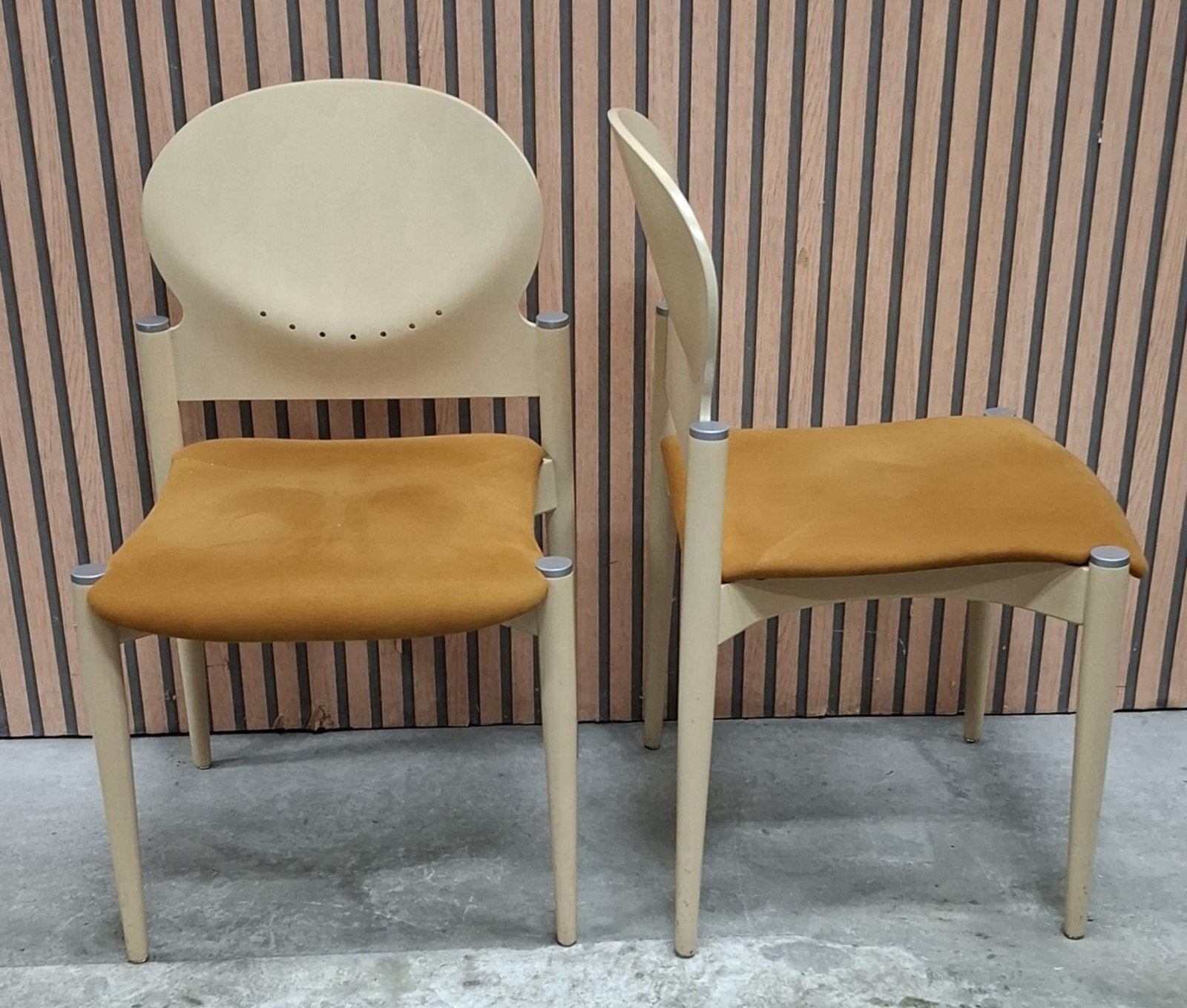 71 x Brunner vergaderstoelen kantine stoelen horeca kantoor, Ophalen of Verzenden, Zo goed als nieuw, Bruin, Vijf, Zes of meer stoelen