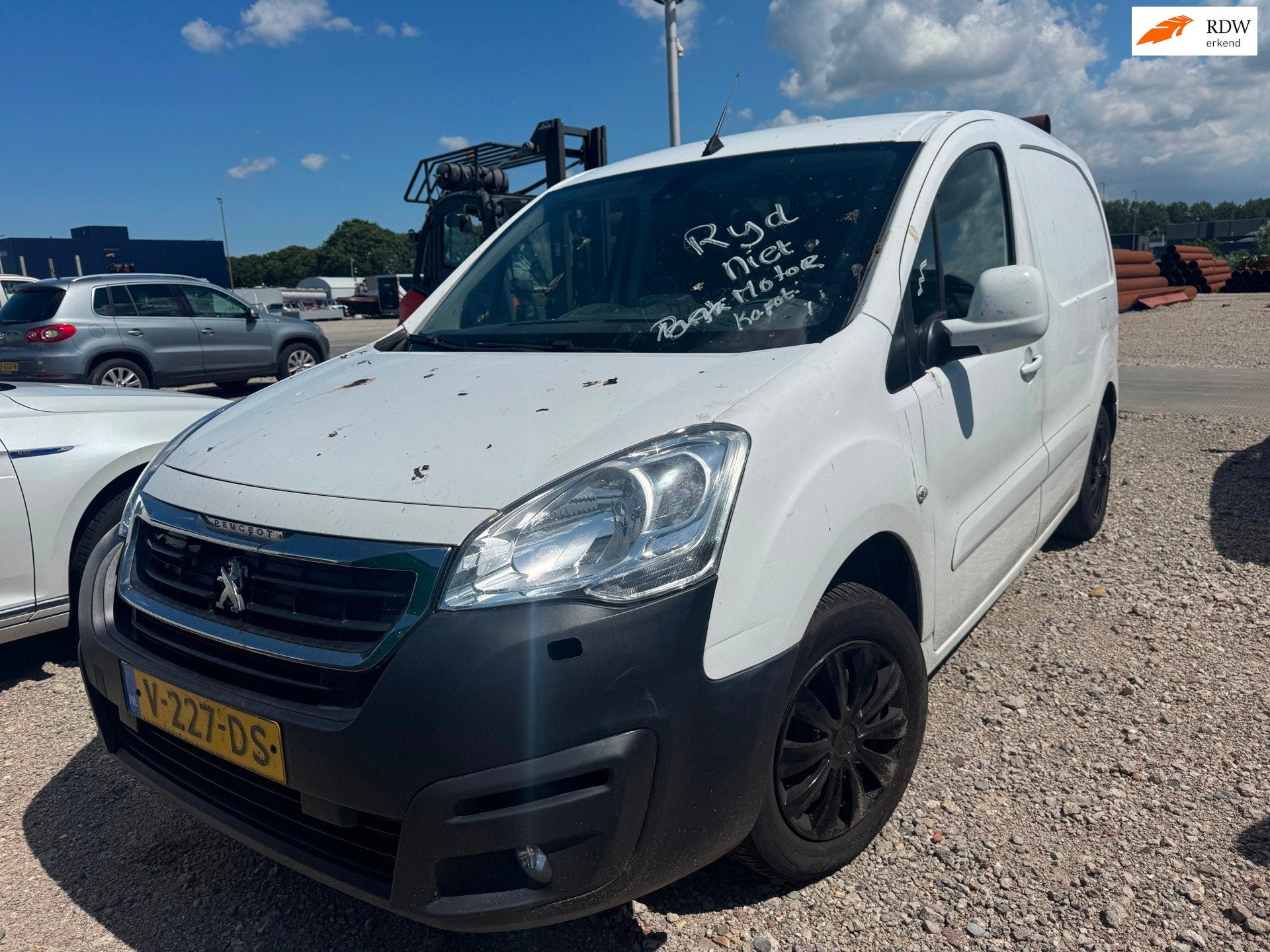 Peugeot Partner 2017 * 120 1.6 BlueHDi 75 L1 Première * MOT, Auto's, Voorwielaandrijving, Gebruikt, Euro 6, 4 cilinders