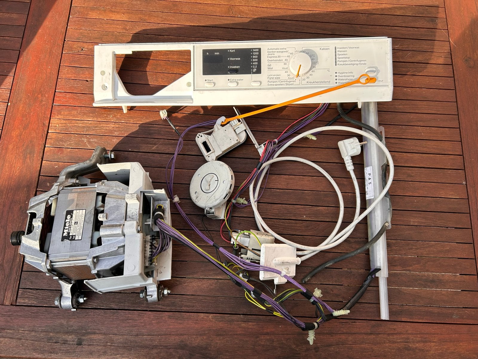 Miele WDA 110 Wasmachine Onderdelen: Motor, Bedieningspaneel, Witgoed en Apparatuur, Ophalen, Gebruikt