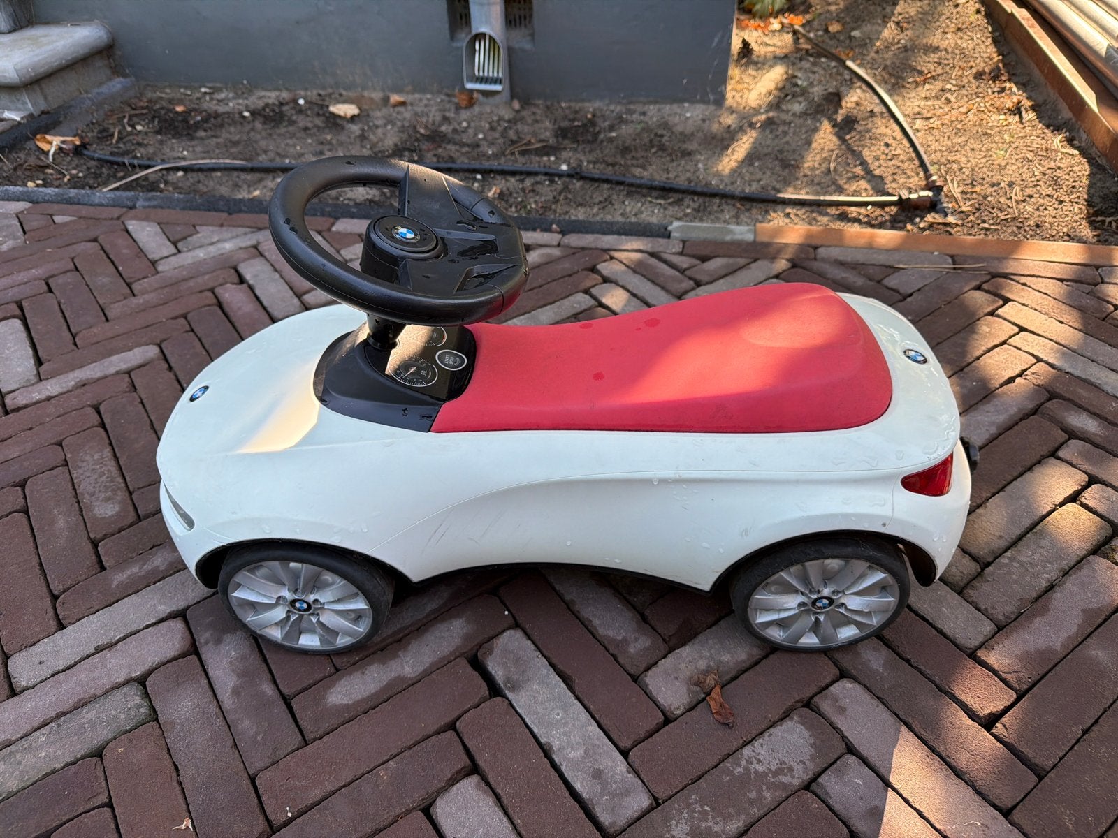 BMW Loopauto - Wit met Rood/roze Zitje, Ophalen, Gebruikt, Loopvoertuig