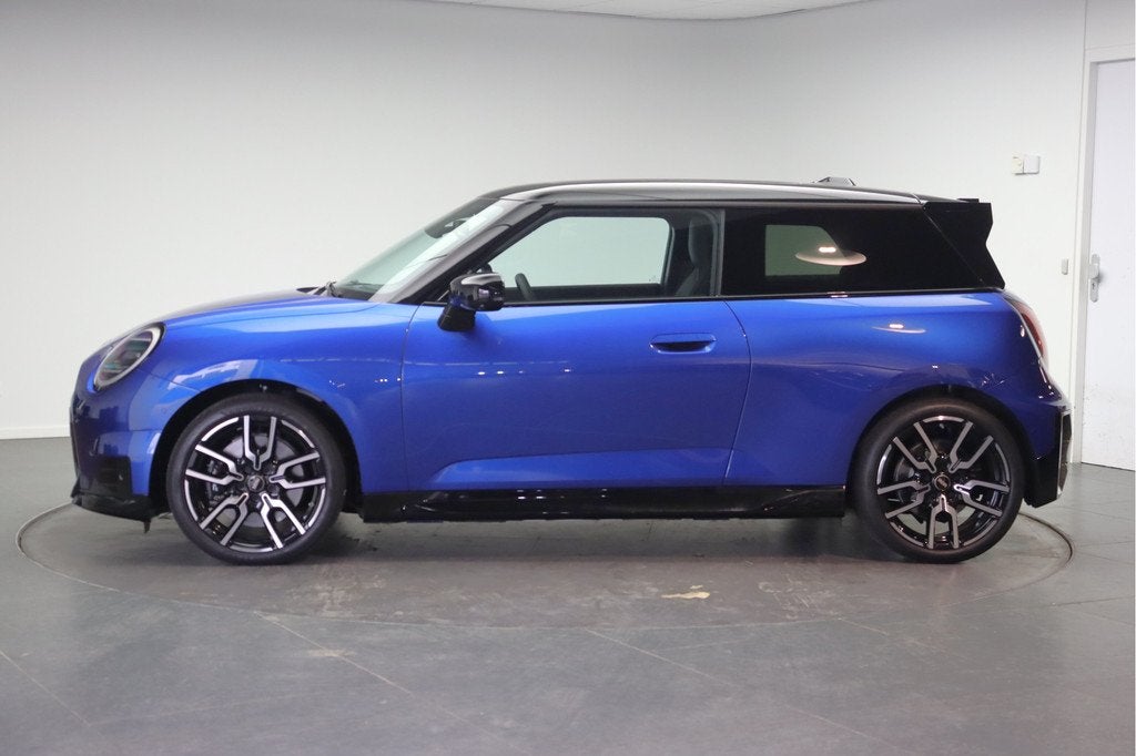 MINI Hatchback Cooper SE / John Cooper Works / Pakket XL / 1, Auto's, Mini, Zwart, Met garantie (alle), Mini Electric, 385 km