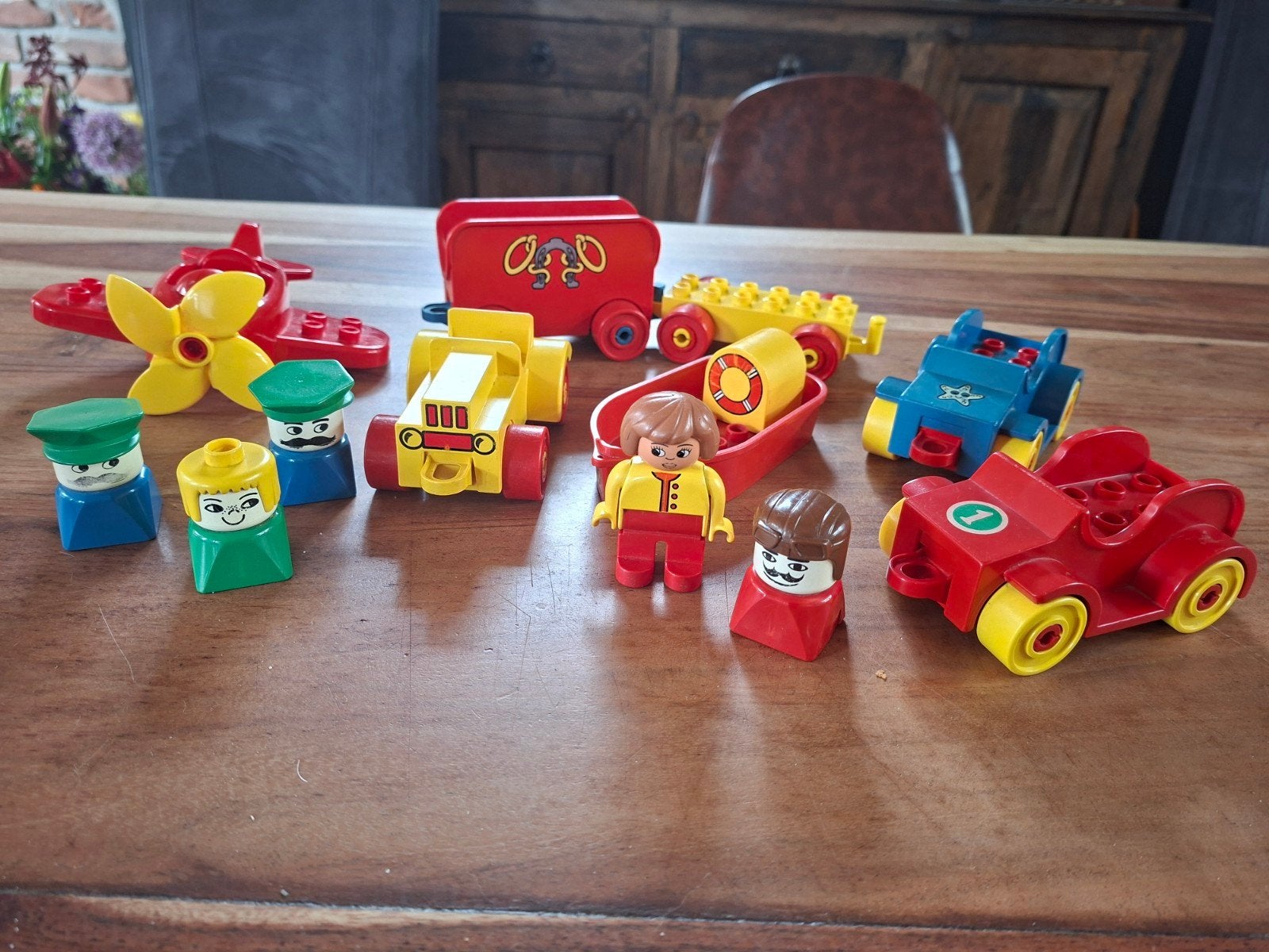 Lego duplo poppetjes voertuigen vliegtuig, Gebruikt, Overige thema's, Overige typen, Ophalen of Verzenden
