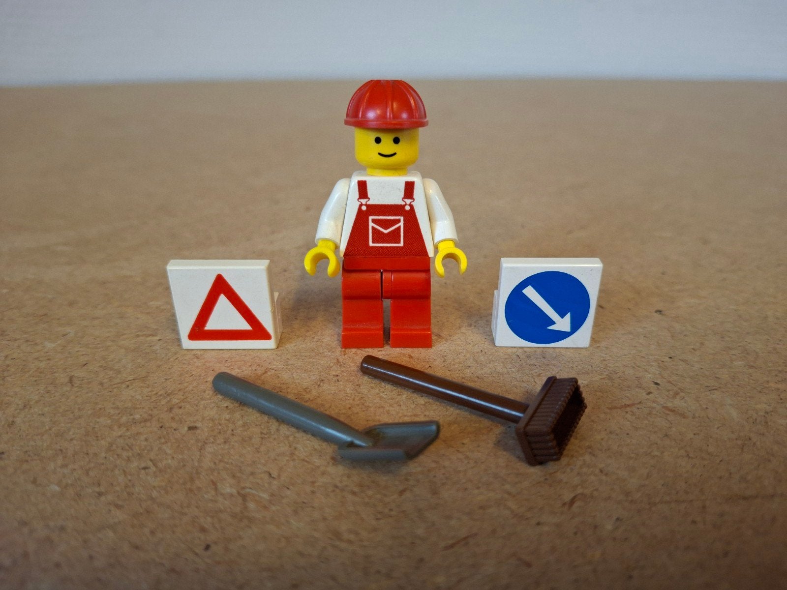 Lego 6662 Backhoe. Jaren 90 Classic Town, Compleet, Lego, Info@lego.com, 33 Bath Road, Slough, UK