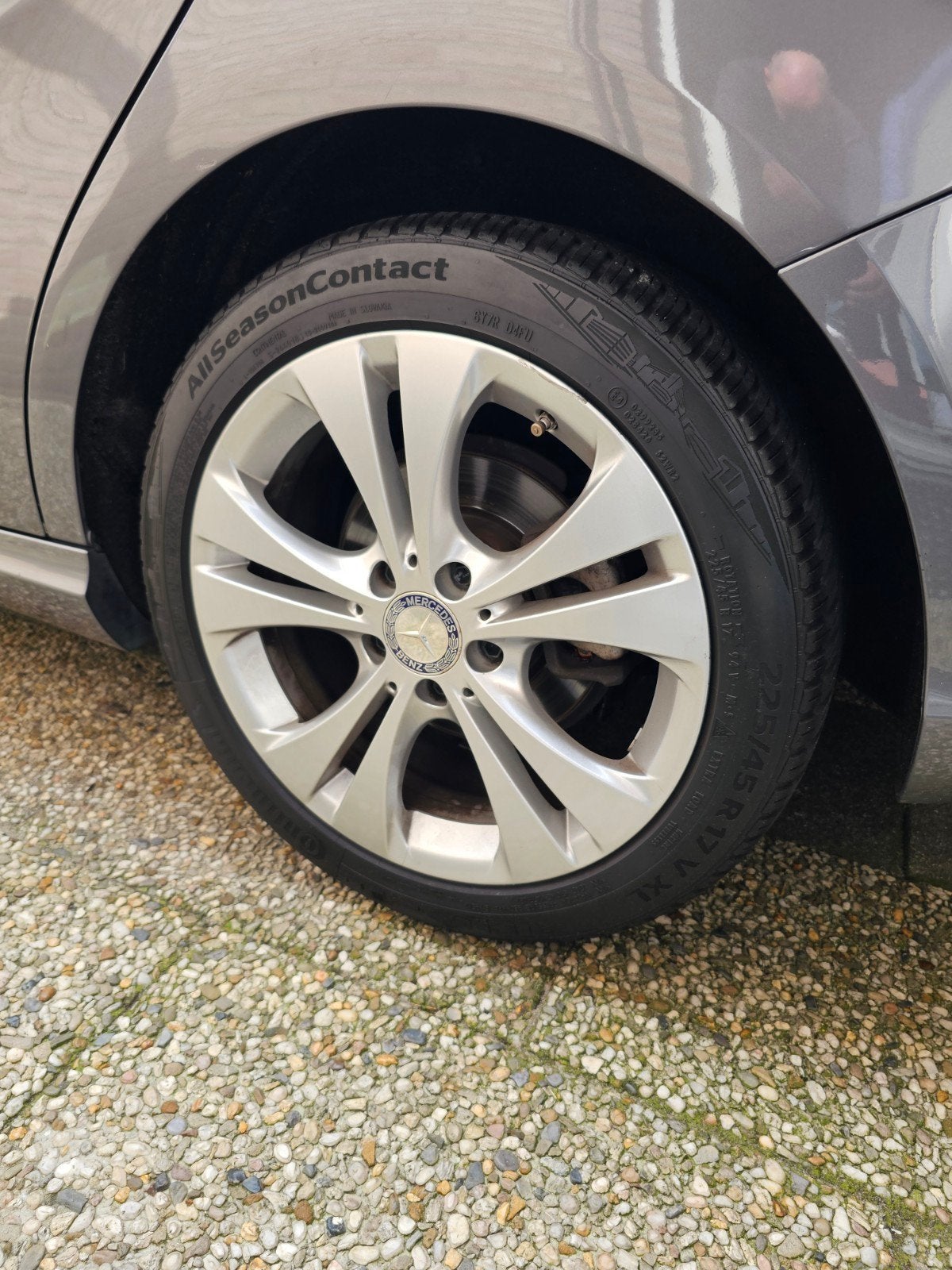 Mercedes 17 inch velgen met all Season banden, Auto-onderdelen, Ophalen, Gebruikt, Banden en Velgen, 17 inch