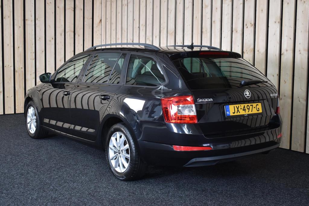 Skoda Octavia 1.0 TSI Greent. Amb. Business Navi Clima Cruis, Auto's, Skoda, Voorwielaandrijving, Stof, Gebruikt, Origineel Nederlands