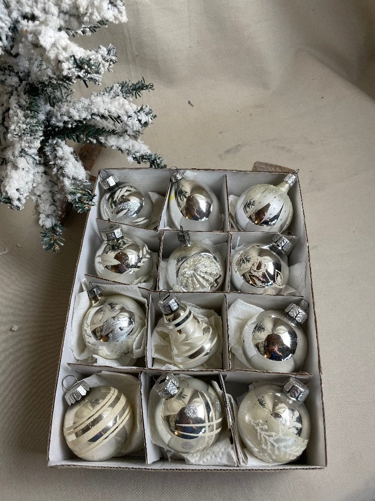 Oude zilveren kerstballen klein 1, Ophalen of Verzenden, Gebruikt