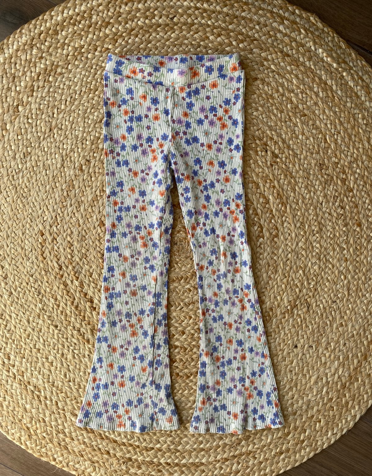 Flared legging HEMA maat 110/116, Kinderen en Baby's, Kinderkleding | Maat 116, Ophalen of Verzenden, Gebruikt, Meisje, Broek
