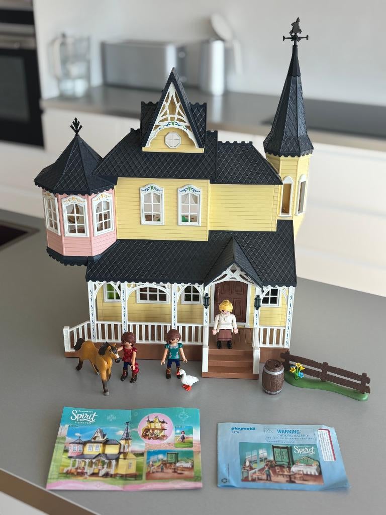 Playmobil Lucky en Spirit huis #9475 en slaapkamer #9476, Ophalen, Zo goed als nieuw, Complete set