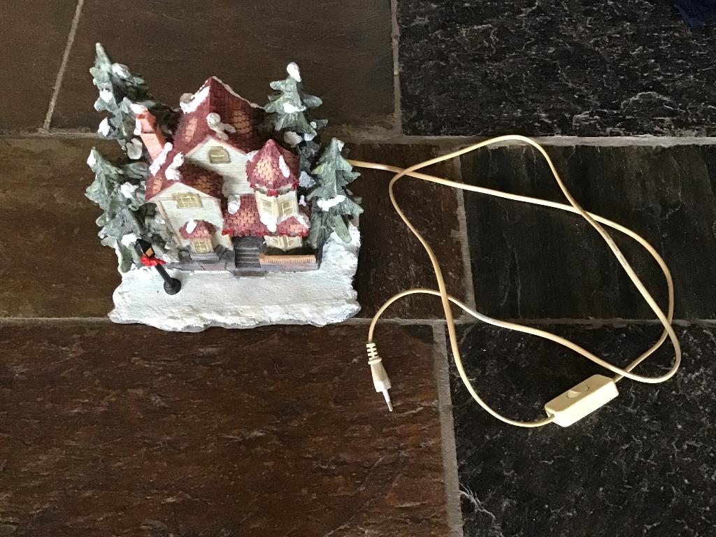 kersthuis met verlichting, oudere uitgave, vintage-retro, Diversen, Kerst, Ophalen, Gebruikt