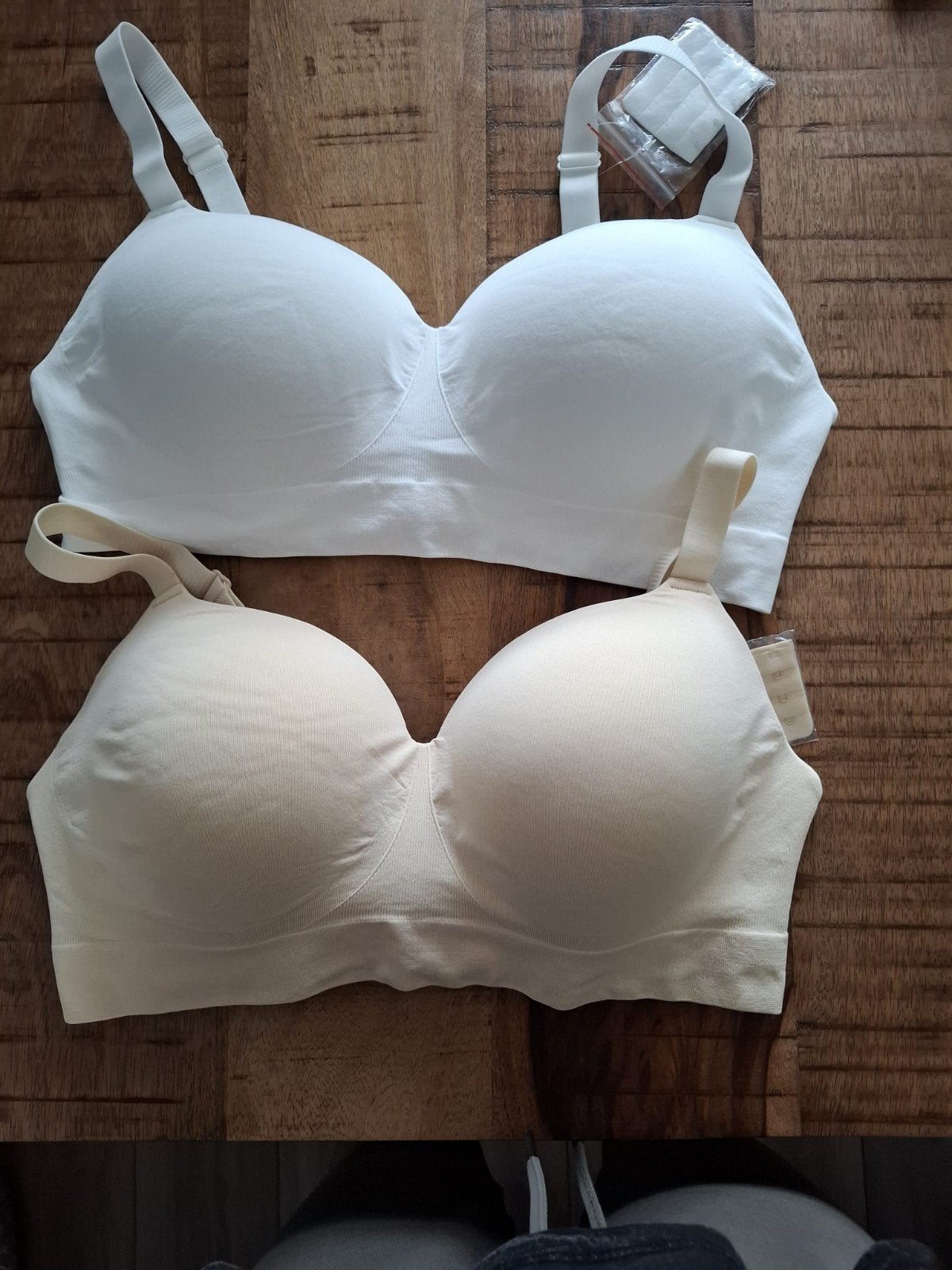 2 nieuwe Comfit Olivia BH's maat XL, Ophalen