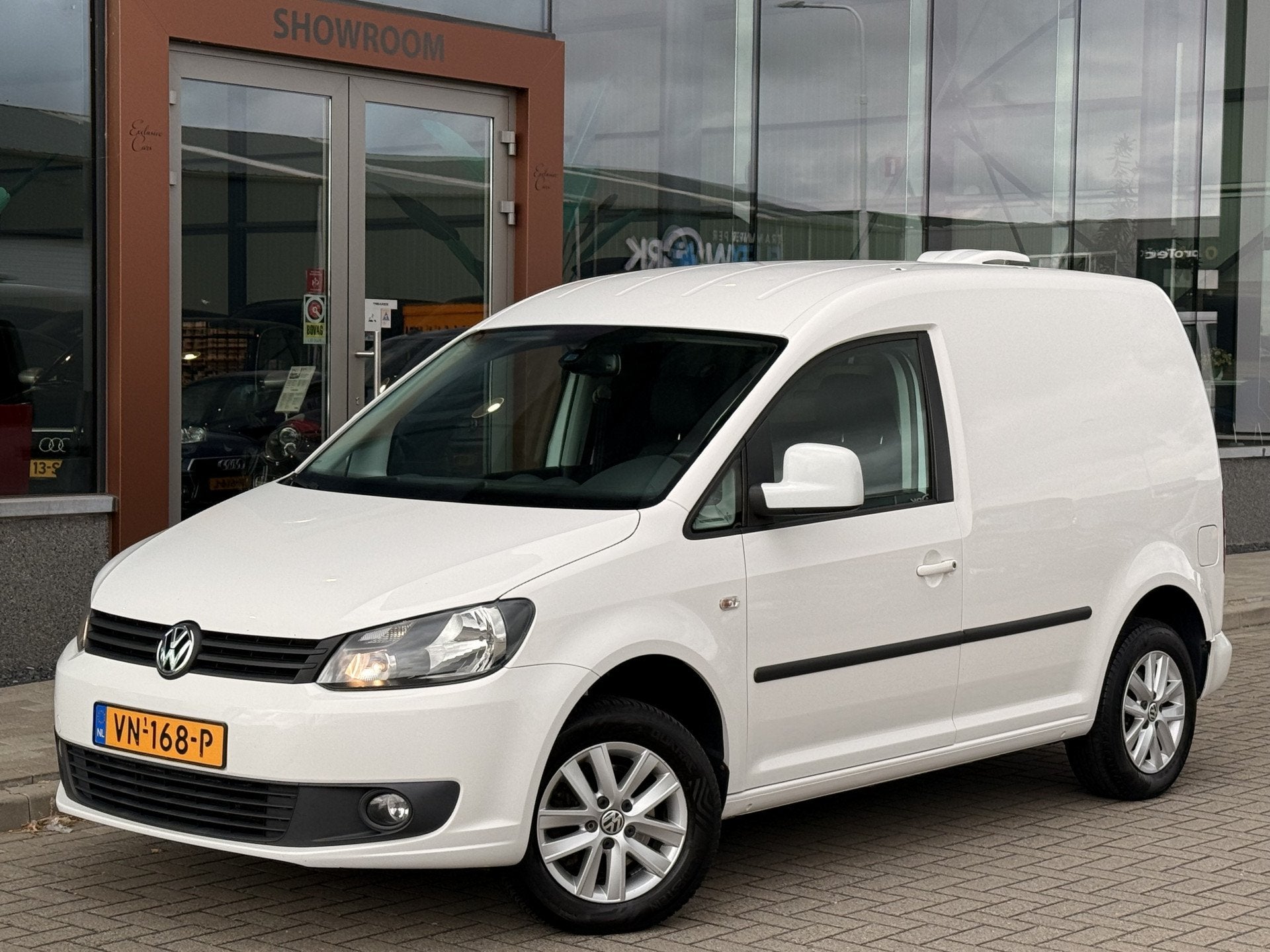 Volkswagen Caddy 1.6 TDI C-Edition | Cruise | Trekhaak | Nav, Auto's, Voorwielaandrijving, Euro 5, Stof, Gebruikt