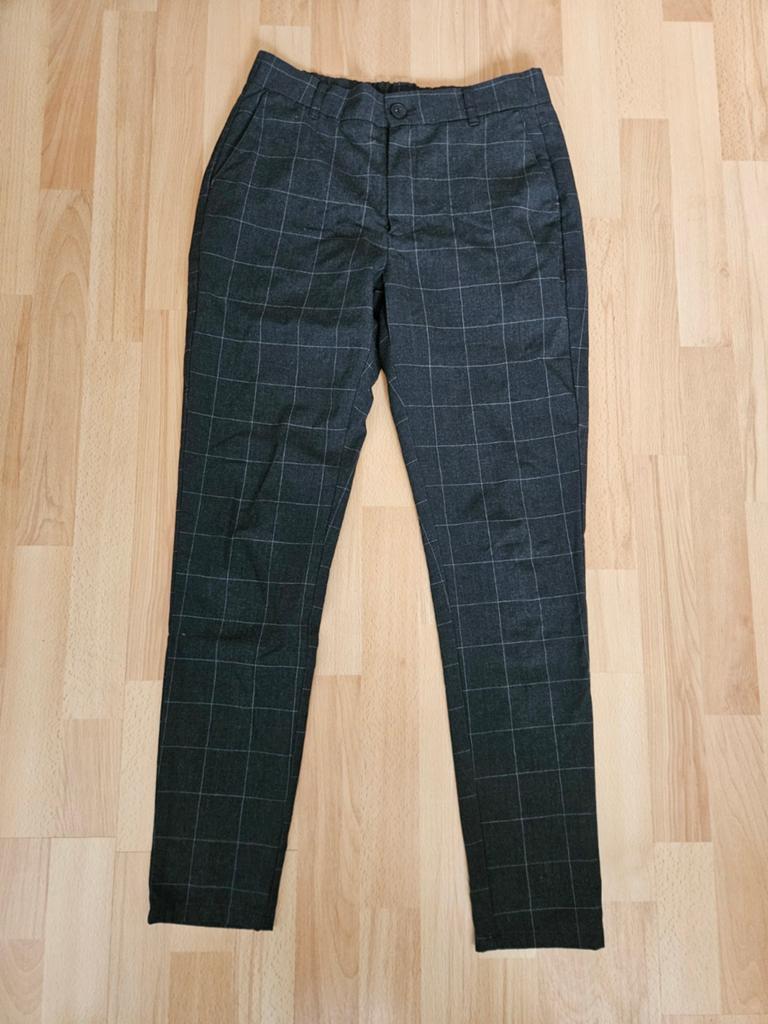 Daily Aesthetikz pantalon - Maat S, Kleding | Heren, Broeken en Pantalons, Ophalen of Verzenden, Daily Aesthetikz, Grijs, Gedragen