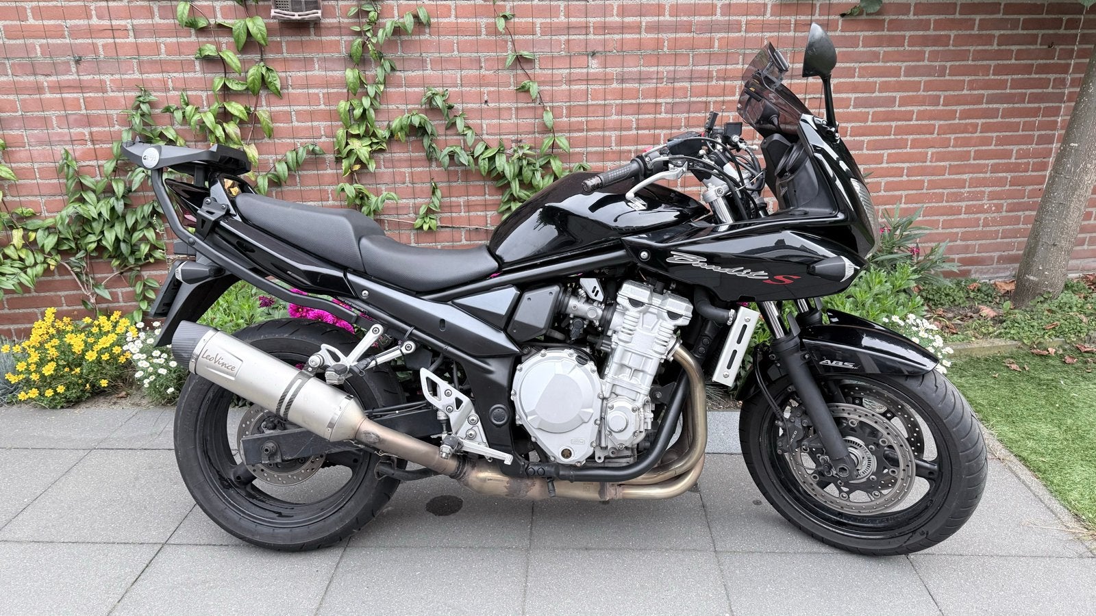 Suzuki GSF650SA Bandit-S met ABS en veel extra's, 4 cilinders, Motorrijbewijs A, Gebruikt, Particulier