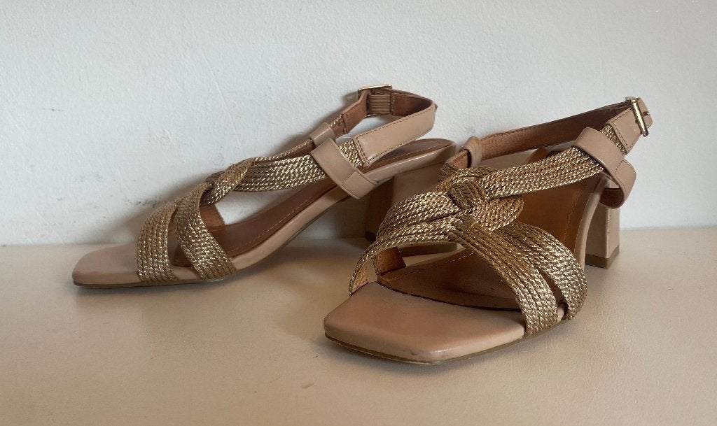 Bibi Lou sandaaltjes met hak beige koper 36, Verzenden, Beige, Bibi Lou, Sandalen of Muiltjes