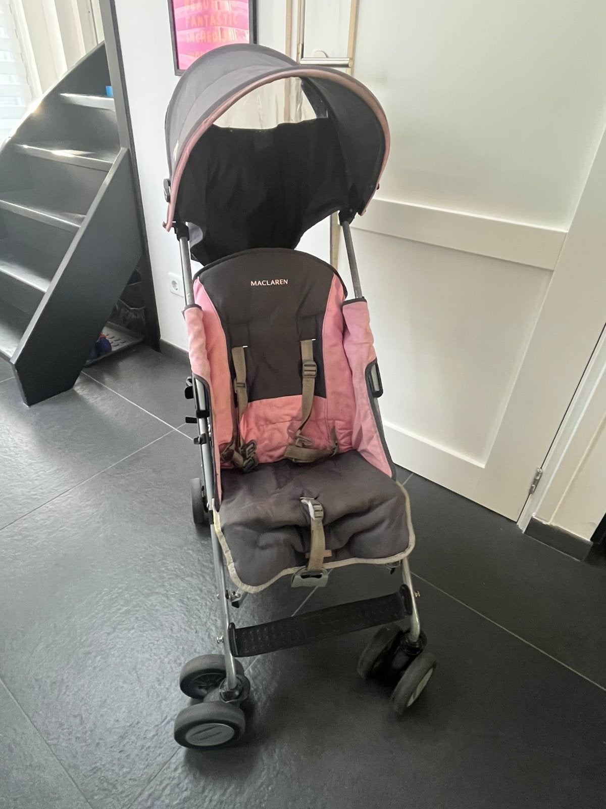 Maclaren Quest buggy grijs-roze, Ophalen, Gebruikt, Maclaren, Verstelbare rugleuning
