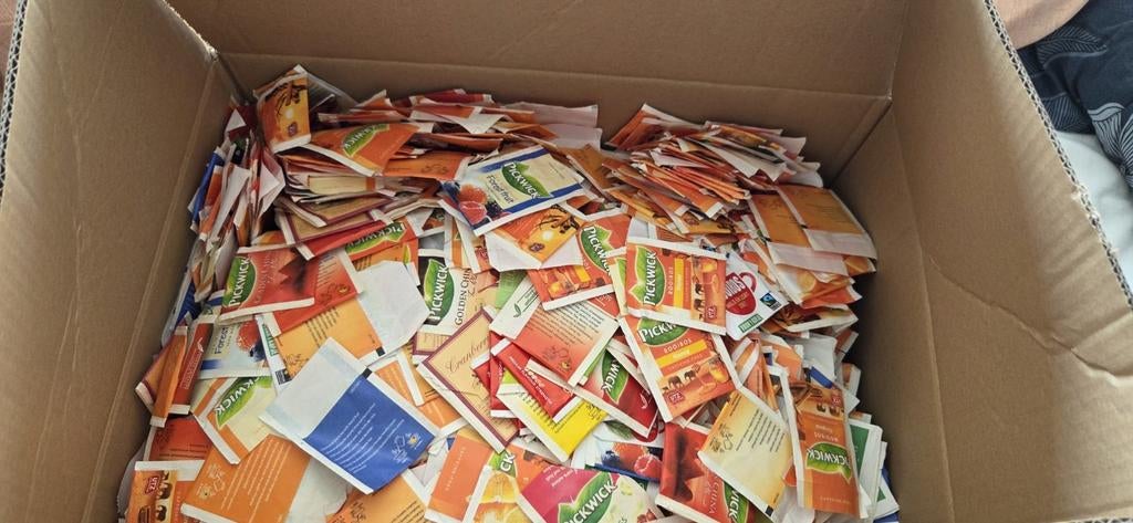 Doos vol theezakjes voor knutselprojecten, Ophalen, Theezakje(s), Vol