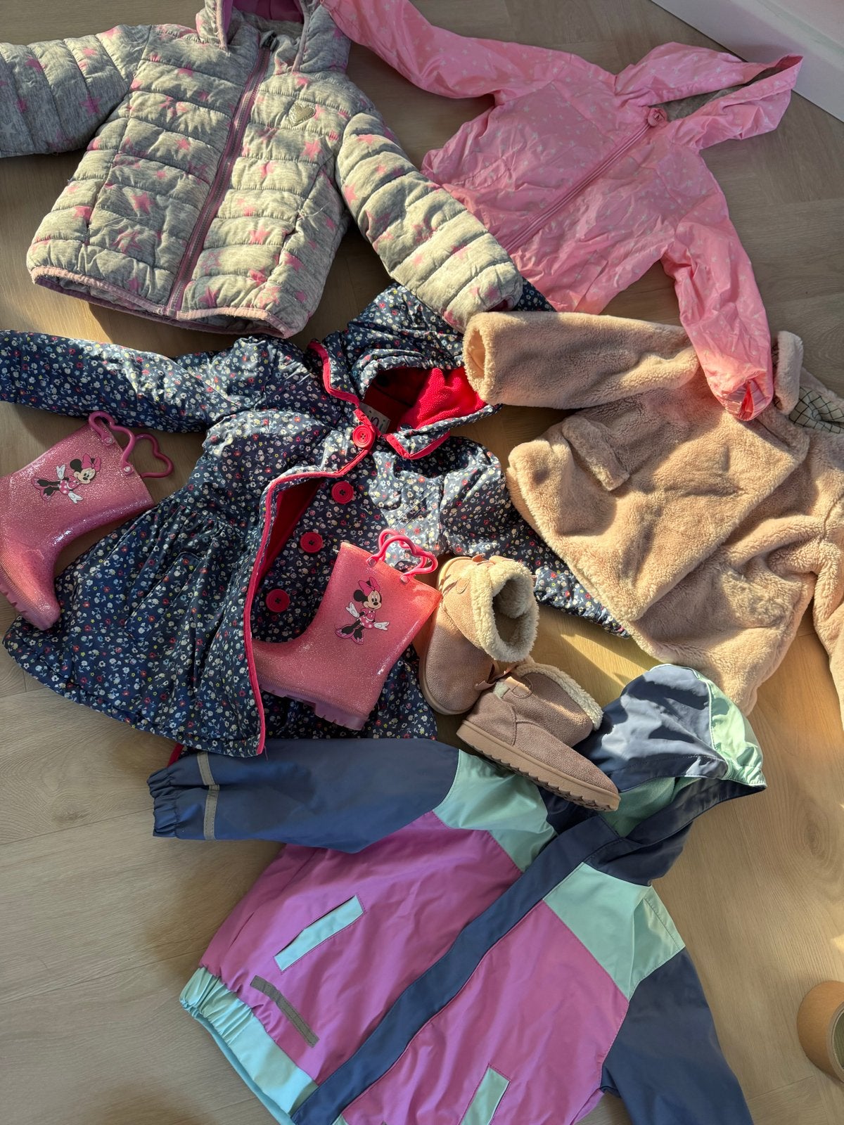 Kledingpakket meisjes: jassen, windjas, regenjas, laarzen!, Ophalen of Verzenden, Zo goed als nieuw, Meisje